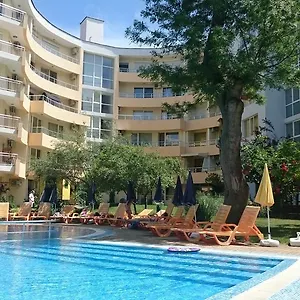 3* Aparthotel Yassen Village